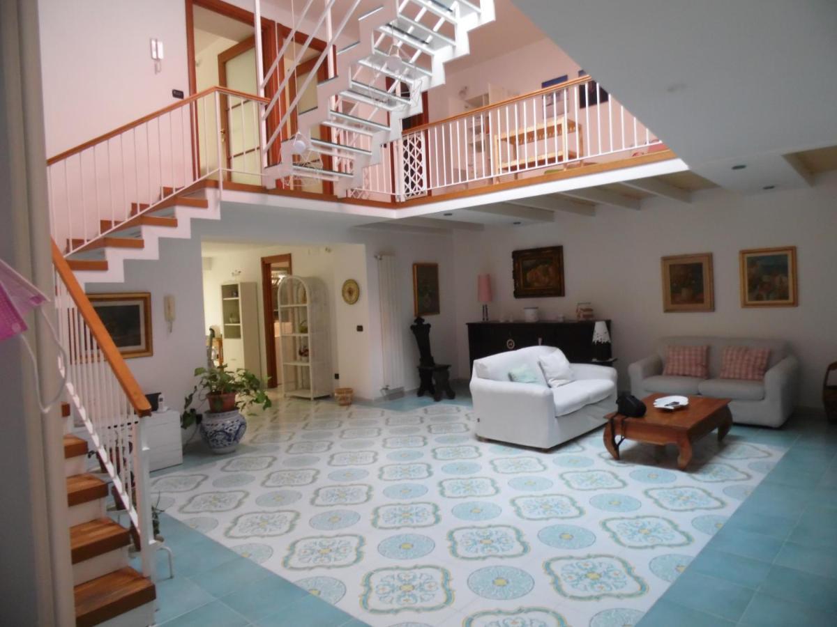 A Casa Di Monica Apartment Pozzuoli Ngoại thất bức ảnh