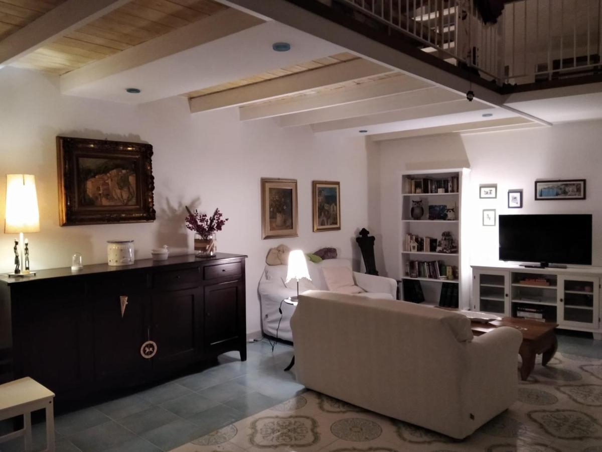 A Casa Di Monica Apartment Pozzuoli Ngoại thất bức ảnh