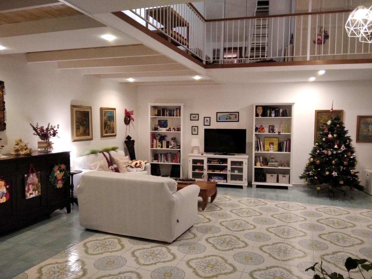 A Casa Di Monica Apartment Pozzuoli Ngoại thất bức ảnh